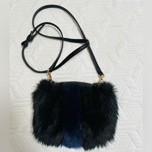 Anthropologie Handbags - ANTHROPOLOGY Remi/Reid Crossbody/Shoulder Bag - Faux Fur